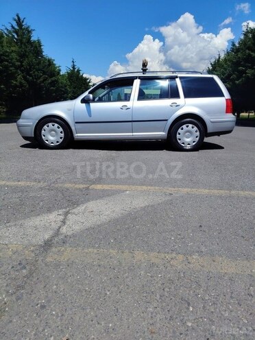 Volkswagen Golf-5