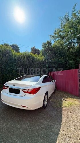 Hyundai Sonata-3