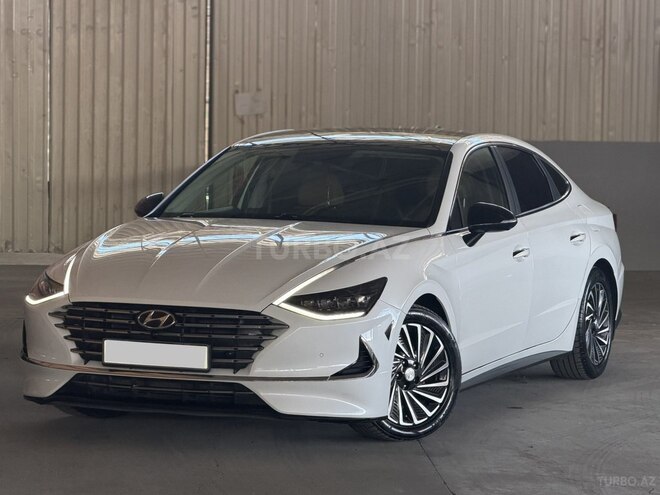 Hyundai Sonata-1