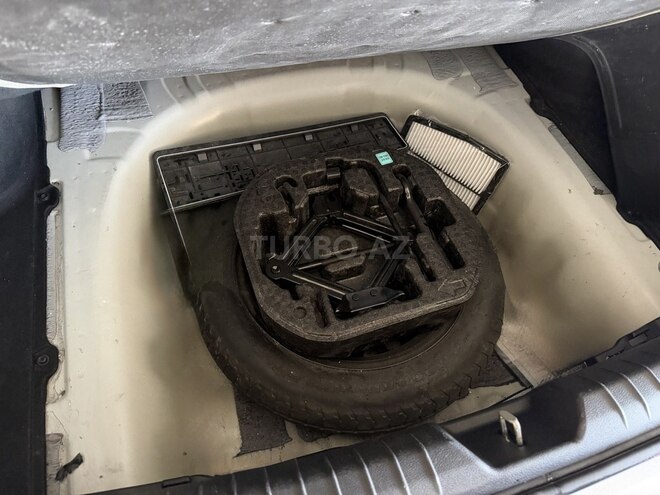 Hyundai Sonata-17