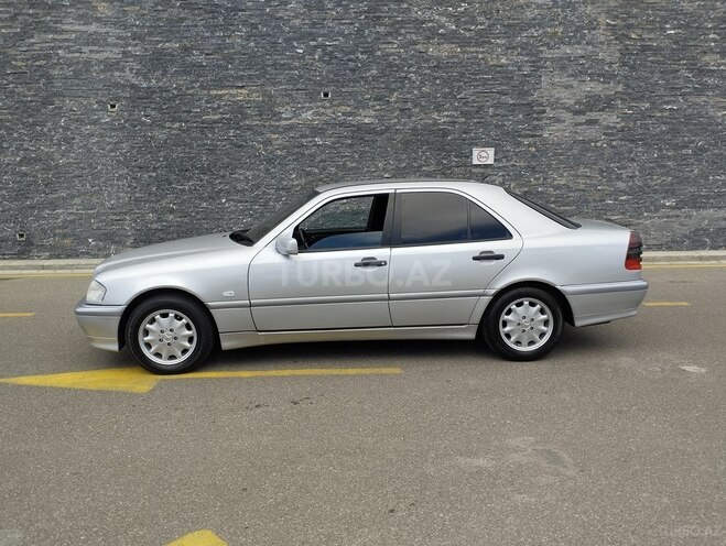 Mercedes C 200-4