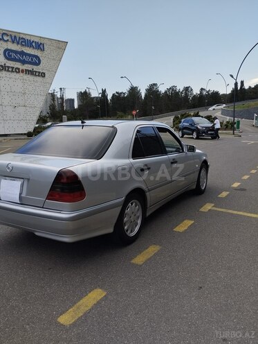Mercedes C 200-5