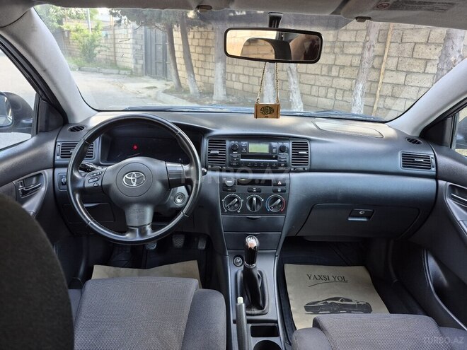 Toyota Corolla-8