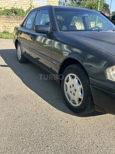 Mercedes C 180-19