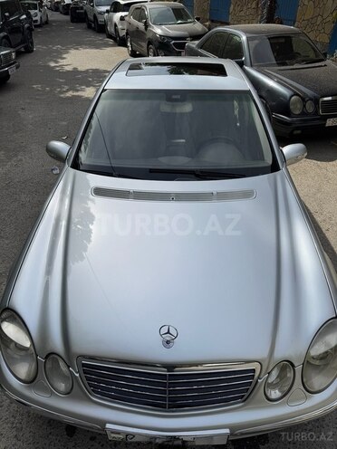 Mercedes E 320-2