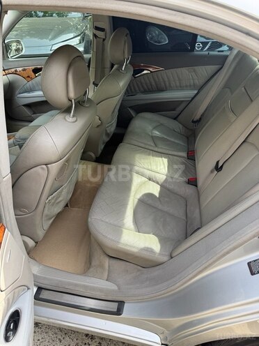 Mercedes E 320-12