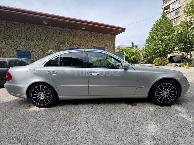 Mercedes E 320-7