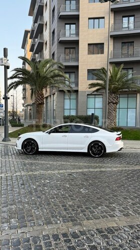 Audi A7-4