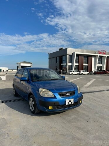 Kia Rio-1