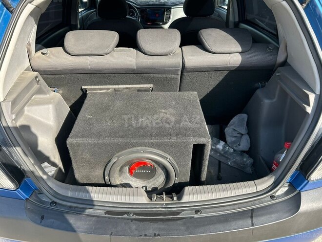 Kia Rio-8
