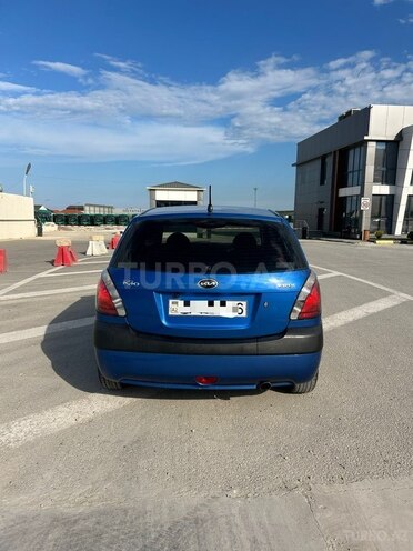 Kia Rio-5