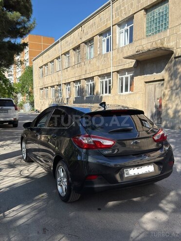 Chevrolet Cruze-4