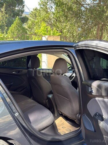 Chevrolet Cruze-7