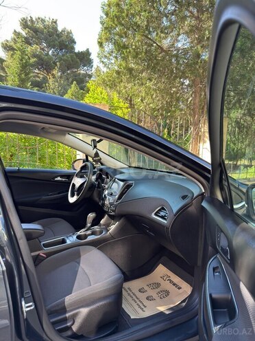 Chevrolet Cruze-8