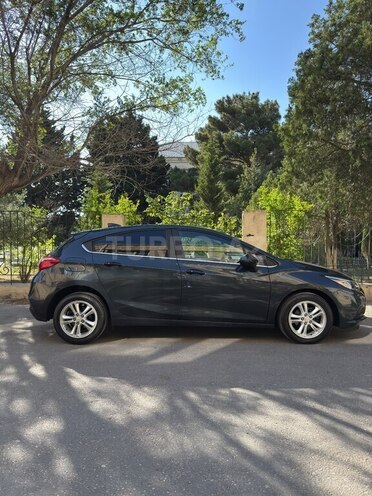 Chevrolet Cruze-10