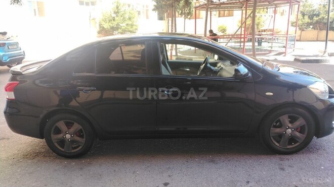 Toyota Yaris-4