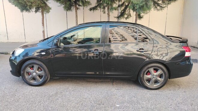 Toyota Yaris-3