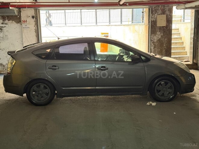 Toyota Prius-2