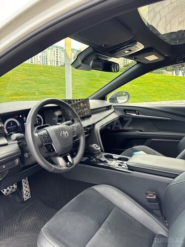 Toyota Camry-12