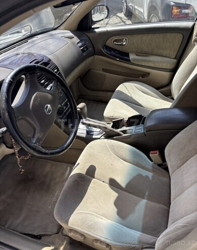 Nissan Maxima-2