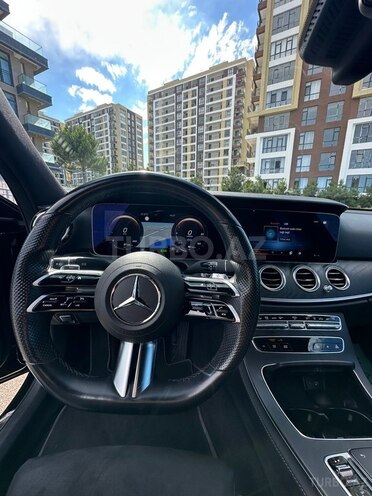 Mercedes E 300 e-7