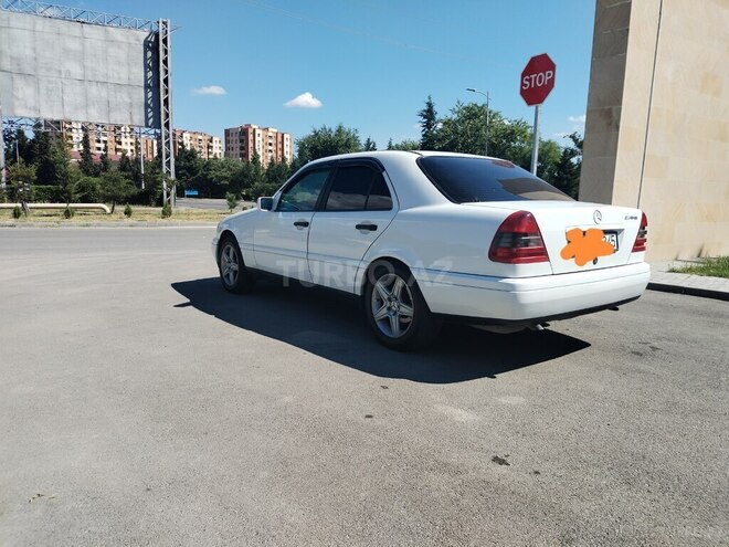 Mercedes C 180-5