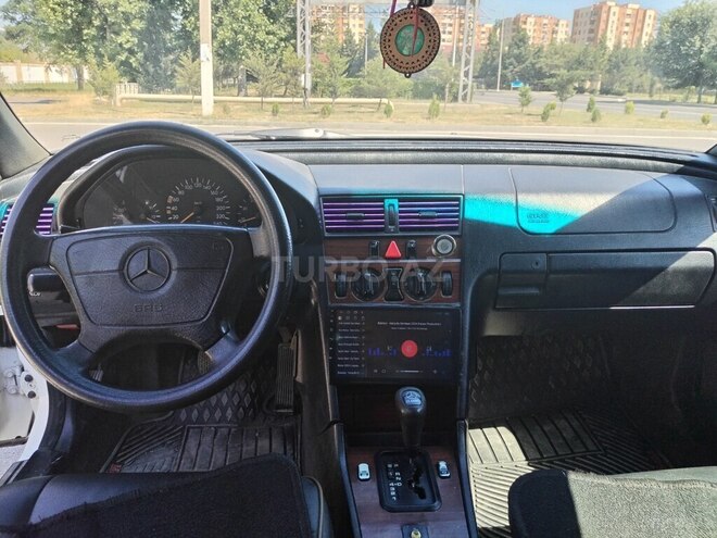 Mercedes C 180-11