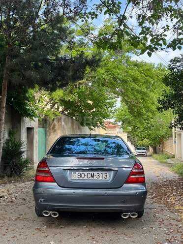 Mercedes E 240-6