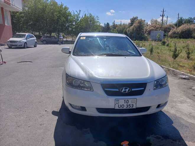 Hyundai Sonata-1