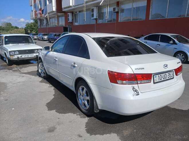 Hyundai Sonata-6
