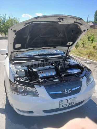 Hyundai Sonata-12