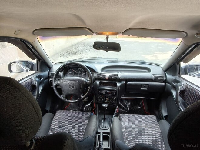 Opel Astra-12