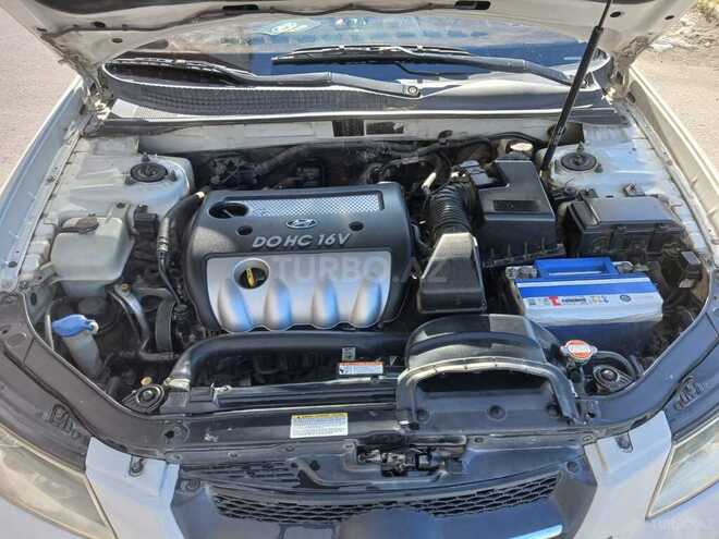 Hyundai Sonata-13