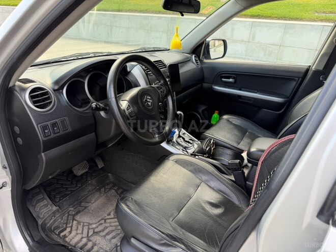 Suzuki Grand Vitara-5