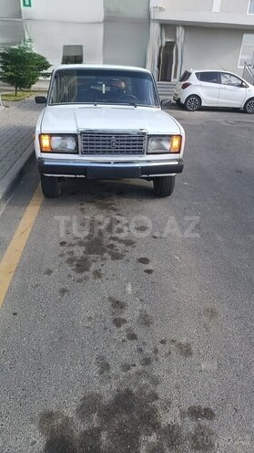 LADA (VAZ) 2107-1
