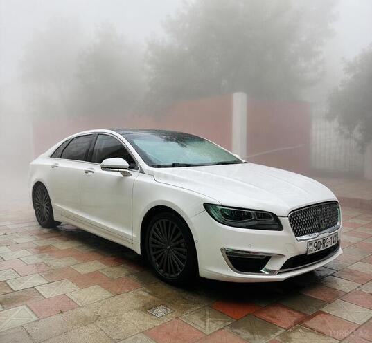 Lincoln MKZ-1