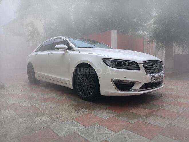 Lincoln MKZ-2