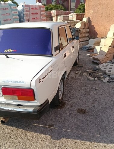 LADA (VAZ) 2107-2