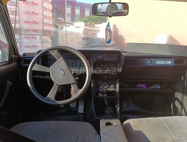 LADA (VAZ) 2107-4