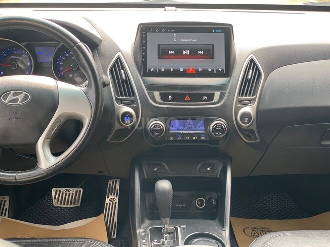 Hyundai ix35-12