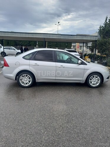Ford Focus-3