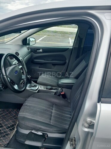 Ford Focus-5