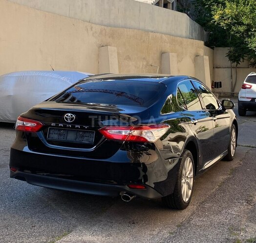 Toyota Camry-3