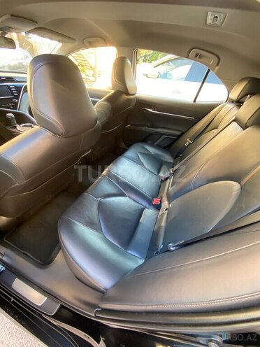 Toyota Camry-11