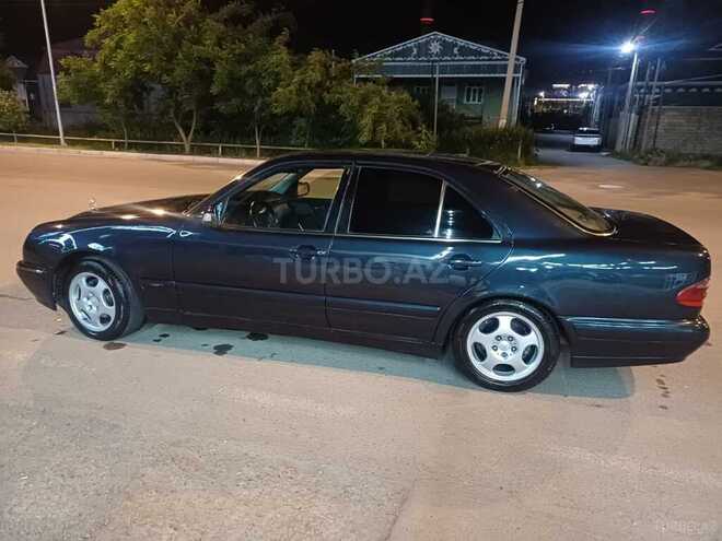 Mercedes E 220-5