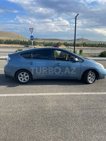 Toyota Prius-3