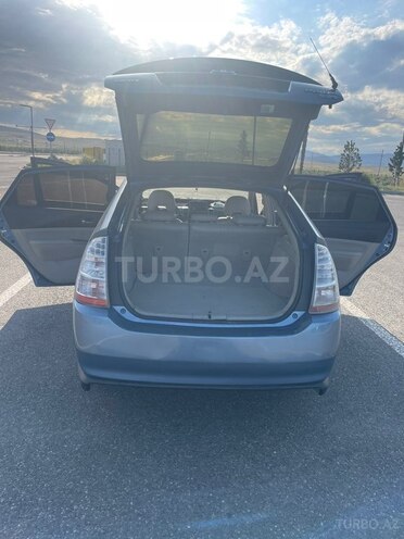 Toyota Prius-9