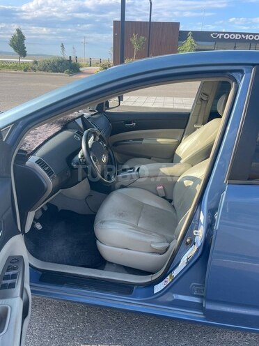 Toyota Prius-7