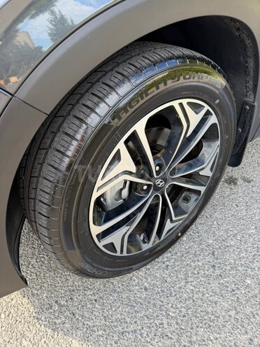 Hyundai Santa Fe-10