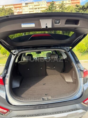 Hyundai Santa Fe-11